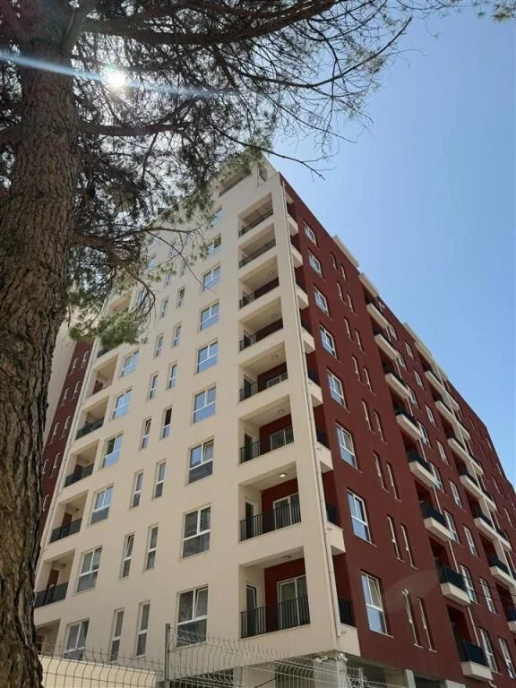 Tirane, shitet apartament 2+1+Ballkon Kati 2, 106 m² 179.520 € (KOMPLEKSI AURA)