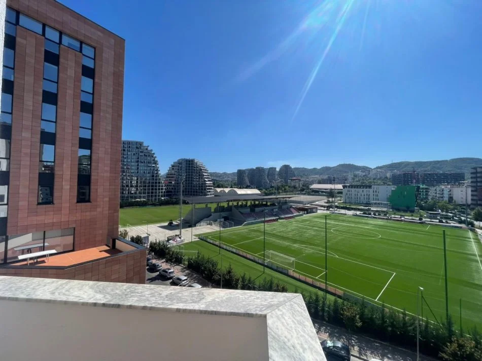 Tirane, jepet me qera apartament 2+1+Ballkon Kati 6, 102 m² 700 € (Rruga e Kosovareve)