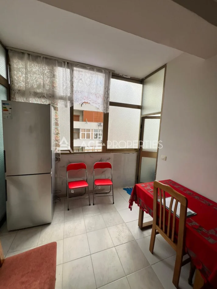 Durres, jepet me qera apartament 1+1 Kati 3, 50 m² 350 € (Vollga, Durres)