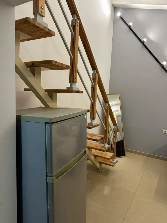 Tirane, jepet me qera apartament 1+1+Ballkon Kati 6, 55 m² 43000 Leke (Rruga Rrapo Hekali)