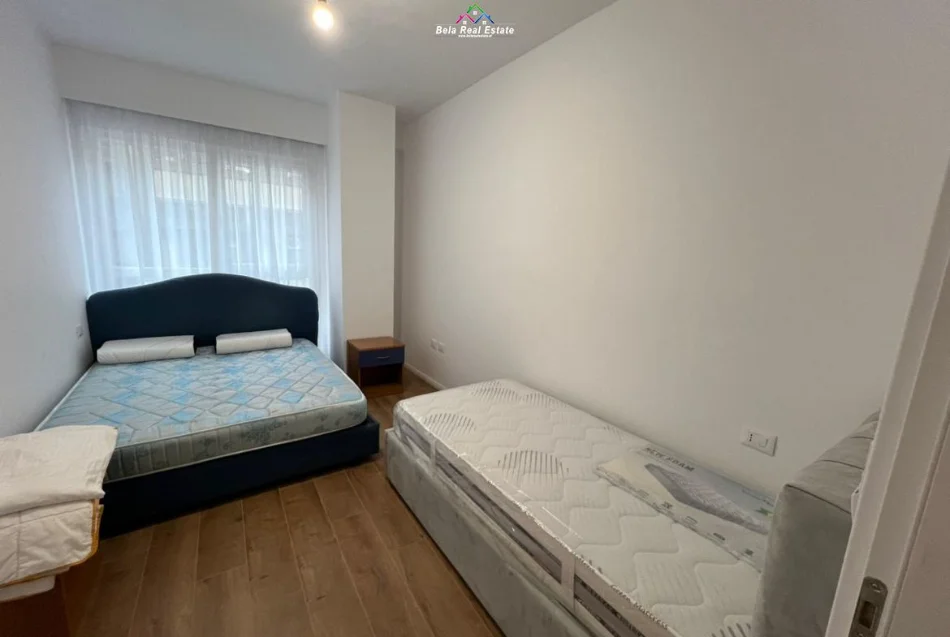 Tirane, jepet me qera apartament 2+1 Kati 1, 85 m² 800 € (dritan hoxha)