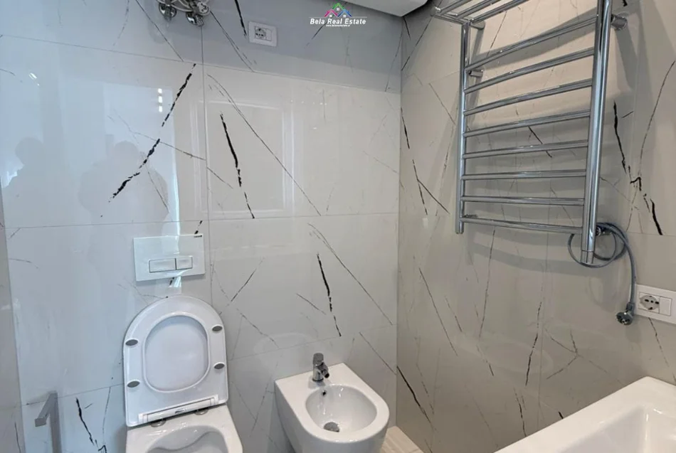 Tirane, jepet me qera apartament 2+1+Ballkon Kati 6, 80 m² 780 € (Jordan Misja)