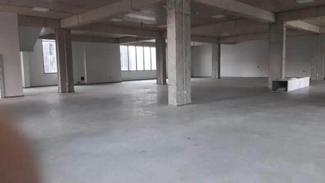 Tirane, jepet me qera zyre Kati 2, 600 m² 1.500 € (Peze)