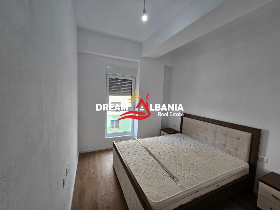 Tirane, jepet me qera apartament 2+1 Kati 4, 80 m² 490 € (tek Rezidenca Kaimi)