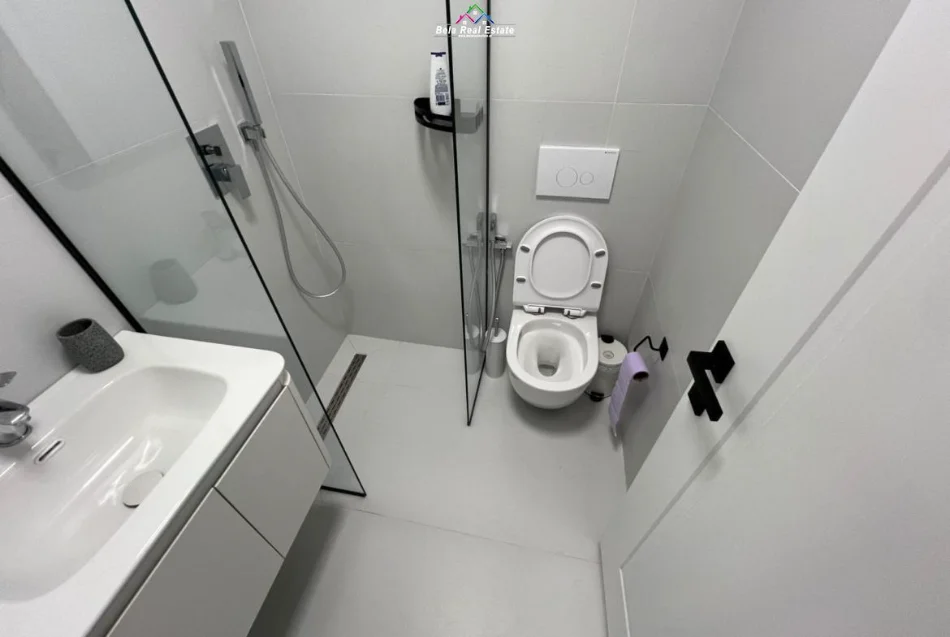 Tirane, shes apartament 2+1 Kati 5, 65 m² 193.000 € (21 dhjetori)