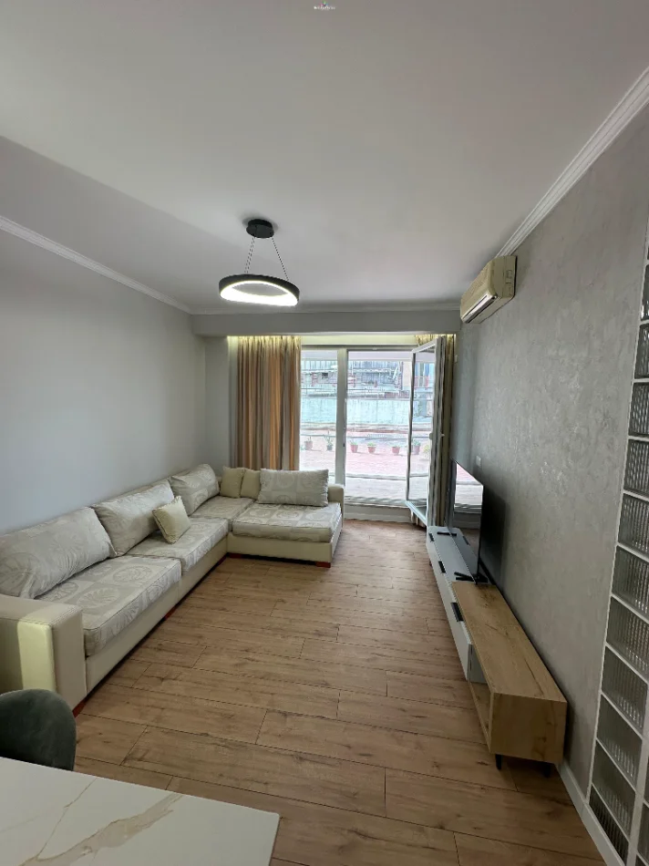 Tirane, jepet me qera apartament 2+1 Kati 2, 107 m² 1.000 € (don bosko)