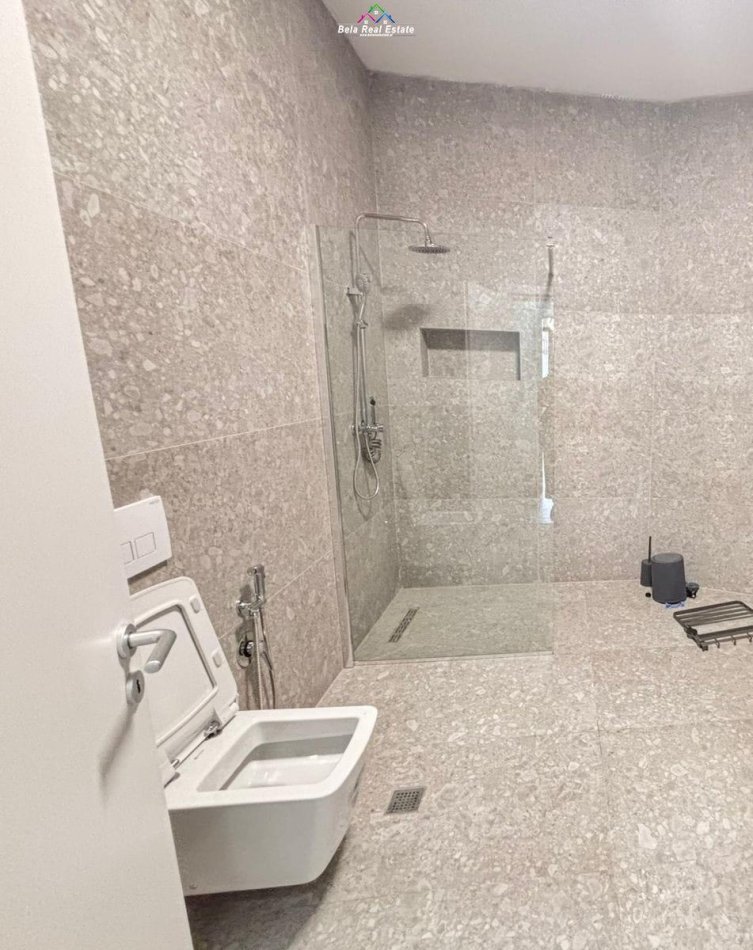 Tirane, jepet me qera zyre Kati 2, 120 m² 1.100 € (vasil shanto)