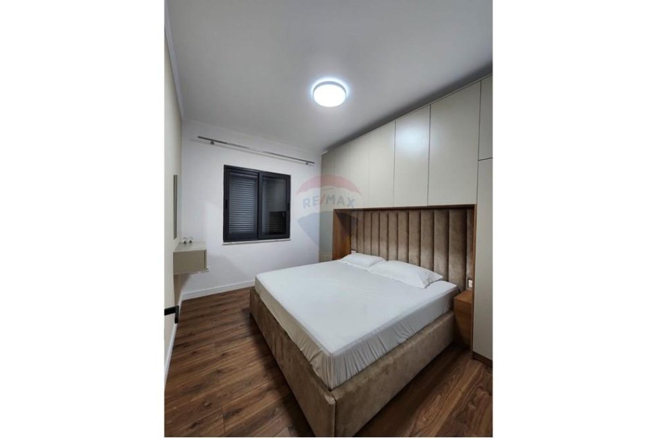 Tirane, jepet me qera apartament 2+1 Kati 6, 80 m² 550 € (Yzberisht)