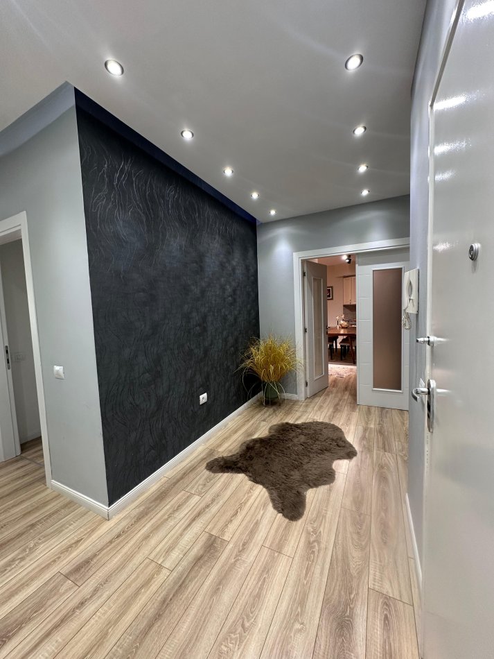 Tirane, shes apartament 2+1 Kati 4, 124 m² 273.000 € (Rruga Don Bosko)