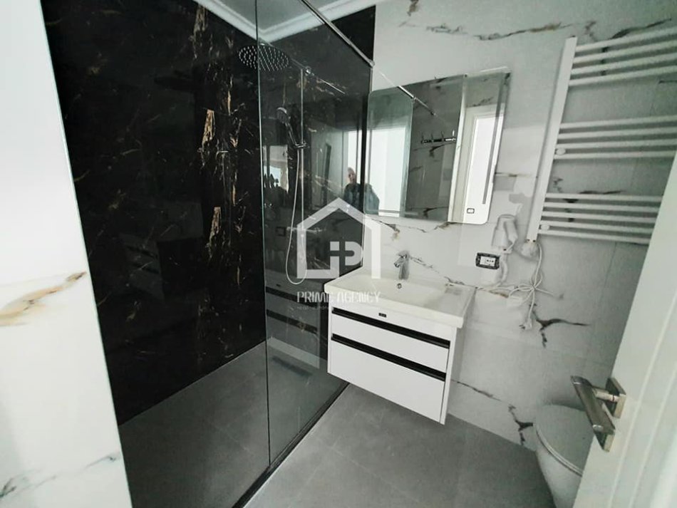 SHITET : Super Apartament 1+1/ZONA : Pogradec /PAMJE BALLORE NGA LIQENI