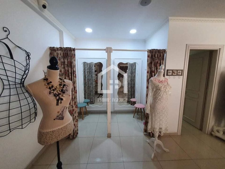SHITET: Ambjent biznesi/zona: Pogradec/ ZONA: SHESHPUSHIMI TEK AGJENSIA