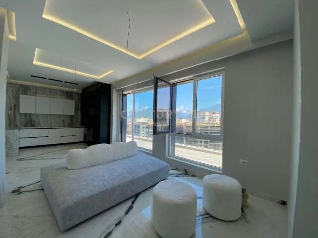 Tirane, jepet me qera Kati 11, 125 m² 1000 Euro tek kompleksi turdiu fusha e aviacionit