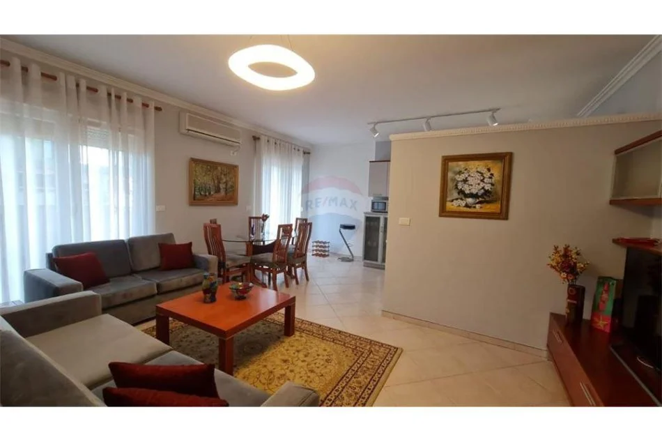 Tirane, shitet 2+1 Kati 6, 157 m² 450,000 € (Myslym Shyri - Shallvaret)