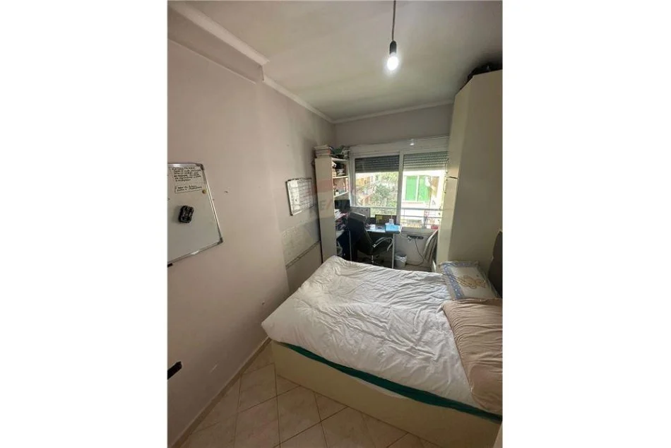 Tirane, shitet apartament 2+1 Kati 3, 69 m² 130.000 € (Bill Klinton - Komuna e Parisit - Eleonora)