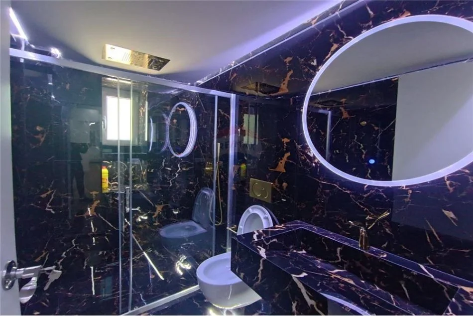 Tirane, jepet me qera apartament 1+1 , 45 m² 650 € (Rruga e Kavajës)