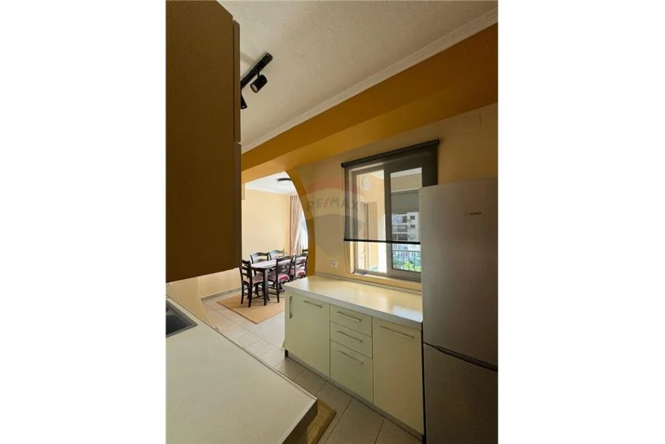 Tirane, jepet me qera apartament 2+1 Kati 3, 105 m² 600 € (Don Bosko)