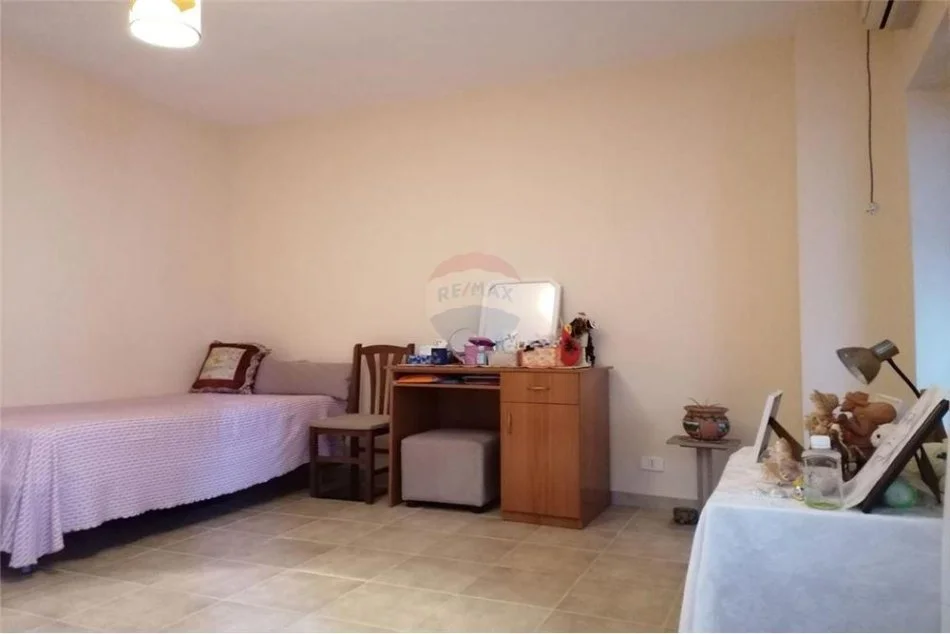 Tirane, shitet apartament 2+1 Kati 3, 70 m² 110.000 € (Tele Ndini - Xhamlliku - Porcelan)