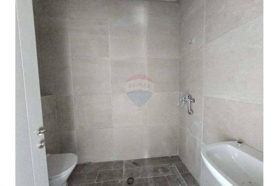 Tirane, shitet apartament 2+1 Kati 4, 105 m² 169.000 € (VENUE - Porcelan - Oxhaku)