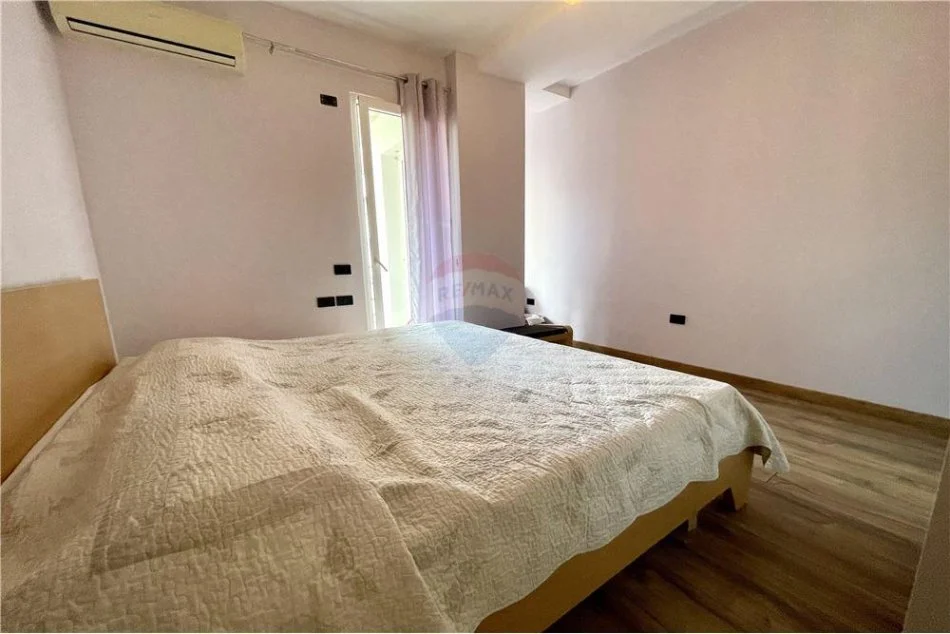 Tirane, shitet apartament 3+1 Kati 3, 115 m² 139.900 € (Rr. Sotir Caci - Fresku)