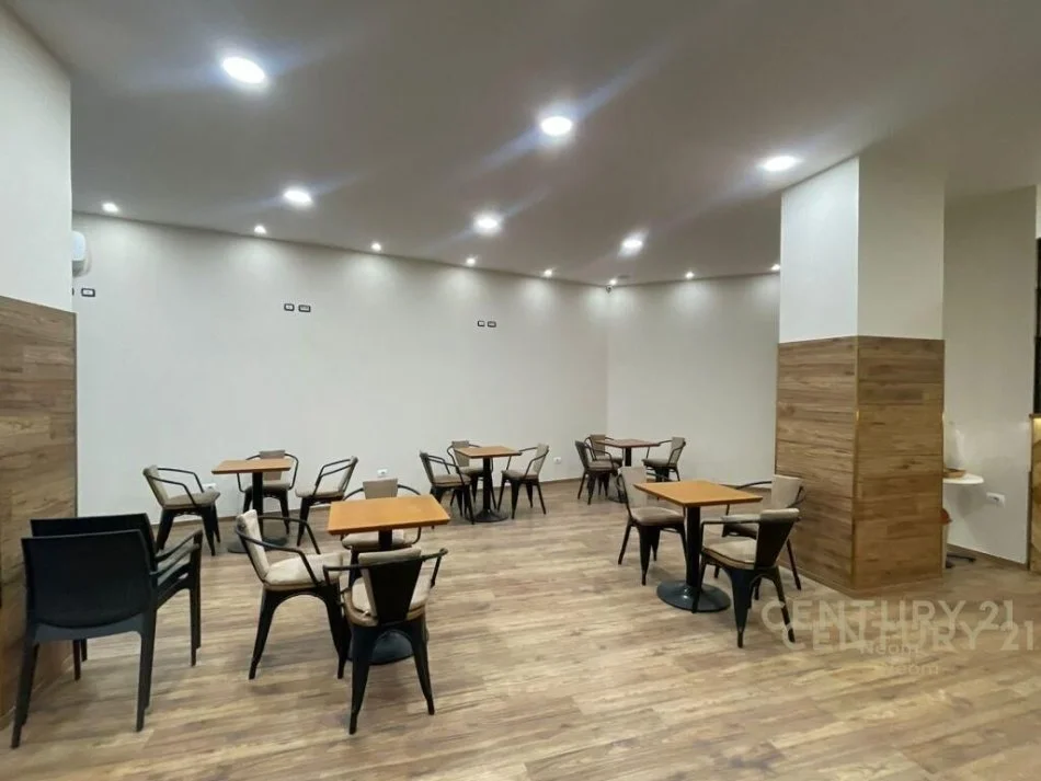 Tirane, shitet ambjent biznesi , 80 m² 120.000 € (Astir!)