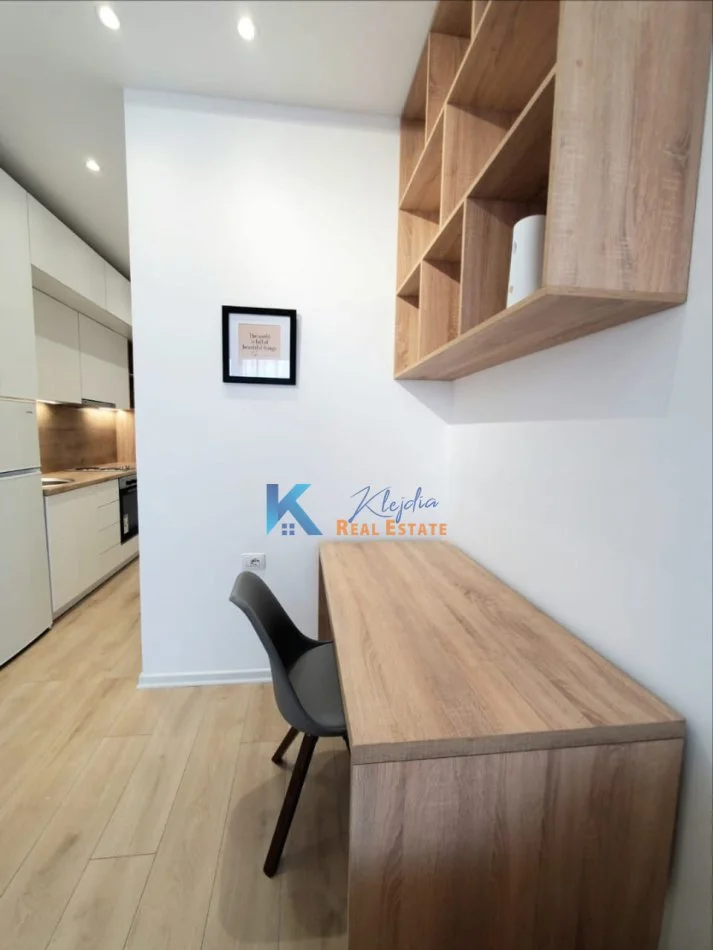 Tirane, shes garsonier Kati 10, 30 m² 78.000 € (Kompleksi Kontakt, 21 Dhjetori)