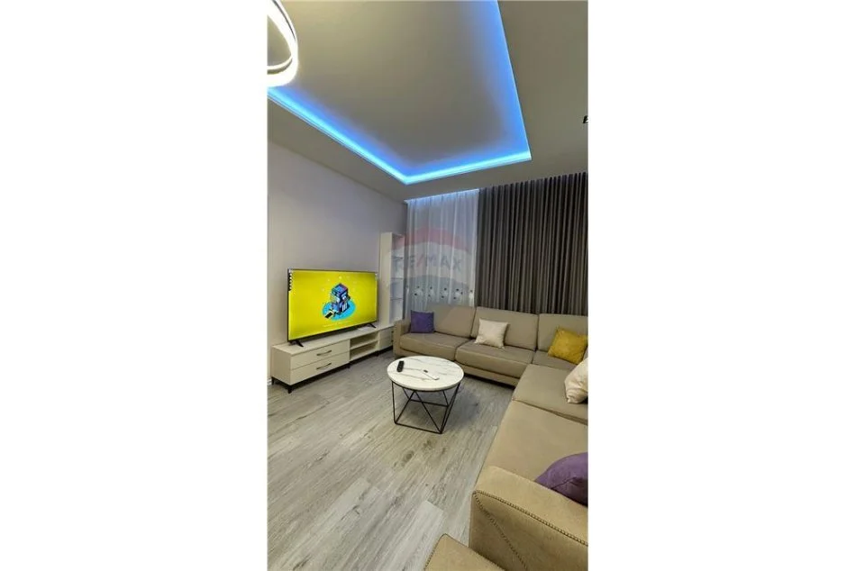 Tirane, jepet me qera apartament 1+1 Kati 2, 55 m² 500 € (Rruga e Dibrës - Medreseja)