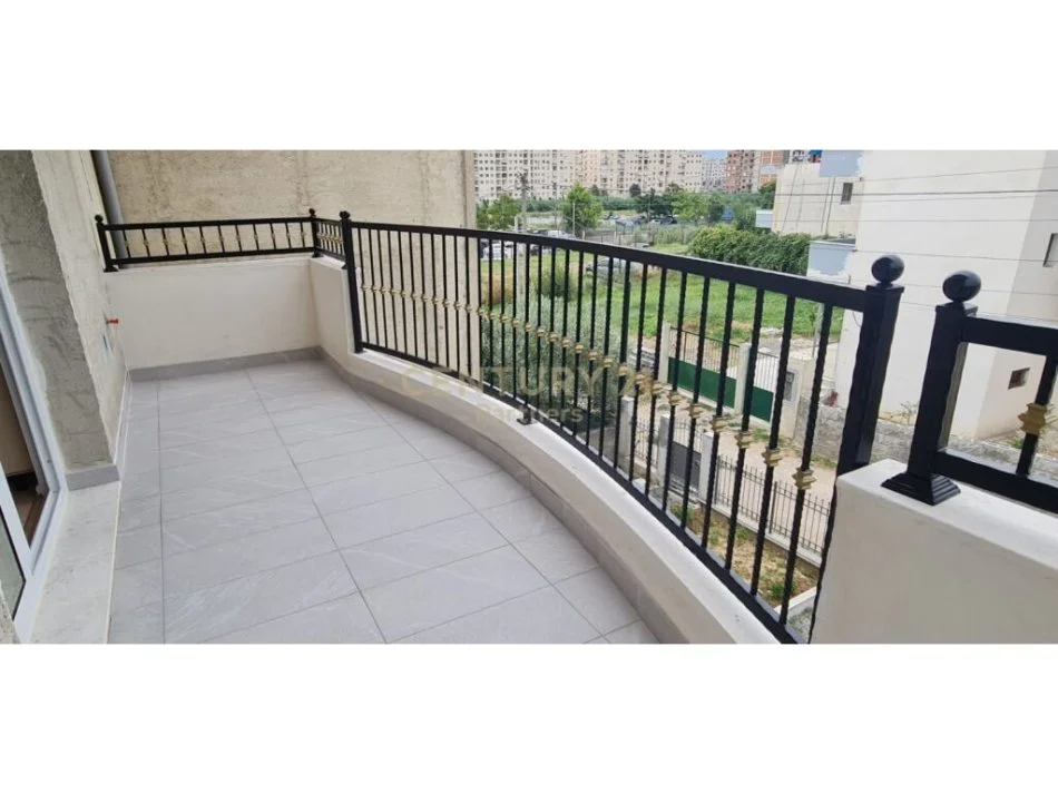 jepet me qera 2 Katshe Kati 2, 250 m²