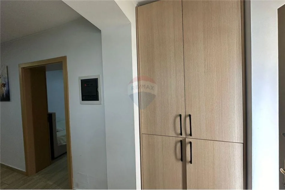 Tirane, jepet me qera apartament 2+1 Kati 1, 67 m² 500 € (21 Dhjetori)