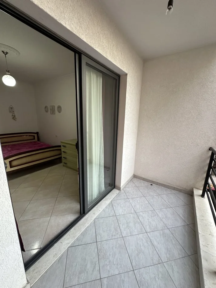 Tirane, jepet me qera apartament 2+1 Kati 2, 100 m² 450 € (Astir, afer Vila L)