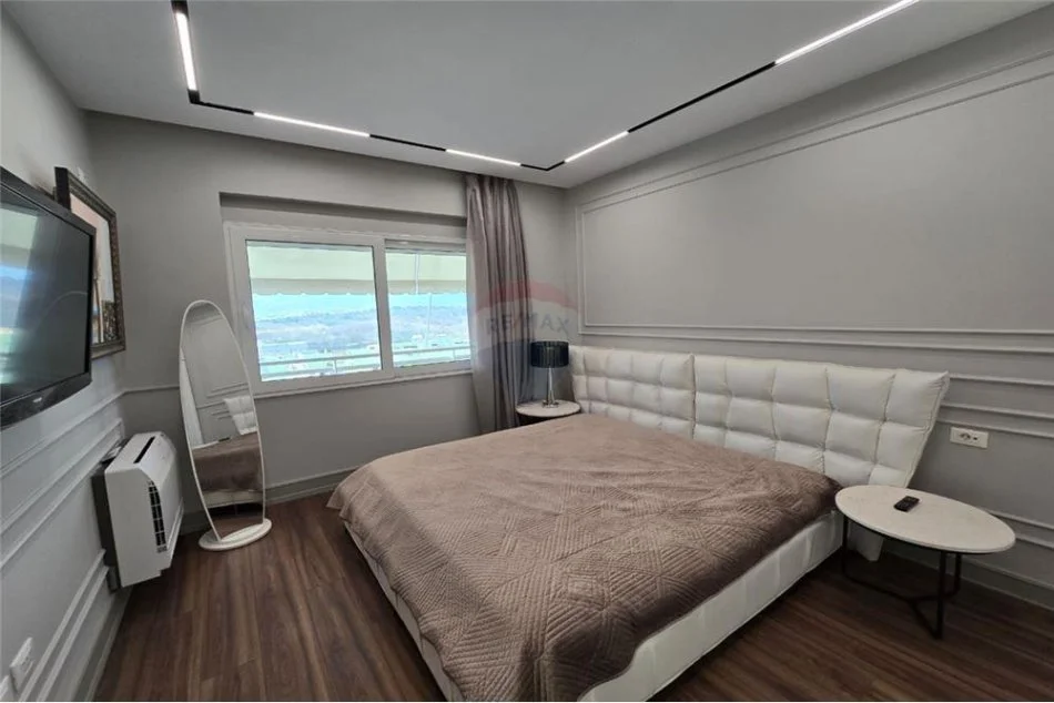 Tirane, shitet apartament 2+1 Kati 4, 114 m² 245.000 € (Rruga Peti - Liqeni i Thatë)