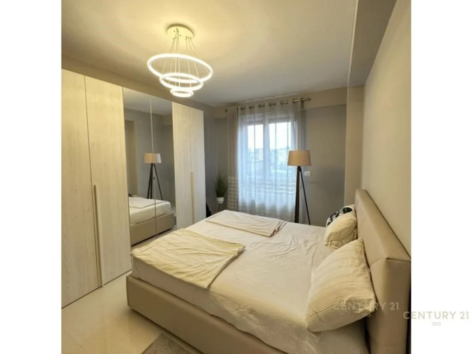 𝐓𝐢𝐫𝐚𝐧𝐞, 𝐣𝐞𝐩𝐞𝐭 𝐦𝐞 𝐪𝐞𝐫𝐚 𝐚𝐩𝐚𝐫𝐭𝐚𝐦𝐞𝐧𝐭 𝟏+𝟏 𝐊𝐚𝐭𝐢 𝟕, 𝟕𝟓 𝐦² 𝟗𝟎𝟎 € (𝐌𝐲𝐬𝐥𝐲𝐦 𝐒𝐡𝐲𝐫𝐢)