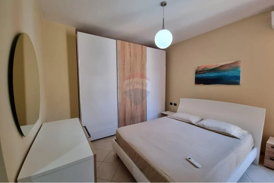 Tirane, jepet me qera apartament 2+1 Kati 10, 103 m² 900 € (General Prosecutor's Office - Center)