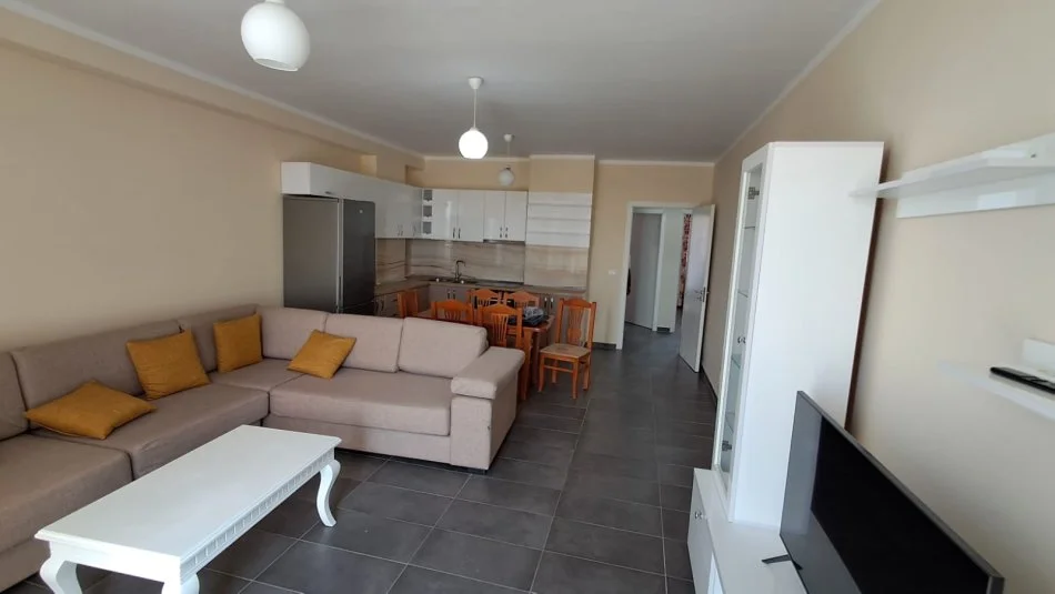 Tirane, jepet me qera apartament 2+1 Kati 4, 87 m² 350 € (shkoze)