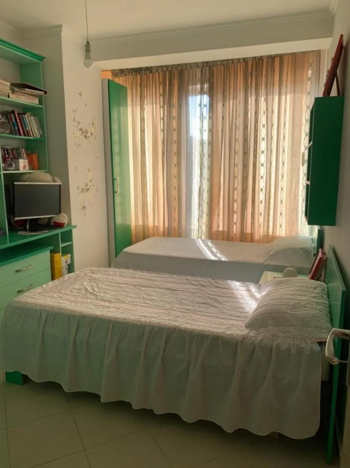 Tirane, shitet apartament 2+1+Ballkon Kati 6, 98 m² 125.000 € (yzberisht)