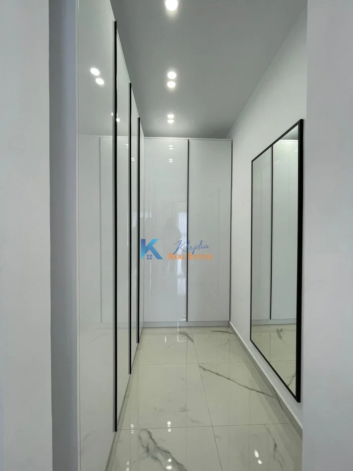 Tirane, jap me qera apartament 1+1+Ballkon Kati 5, 75 m² 600 € (Kodra e Diellit)