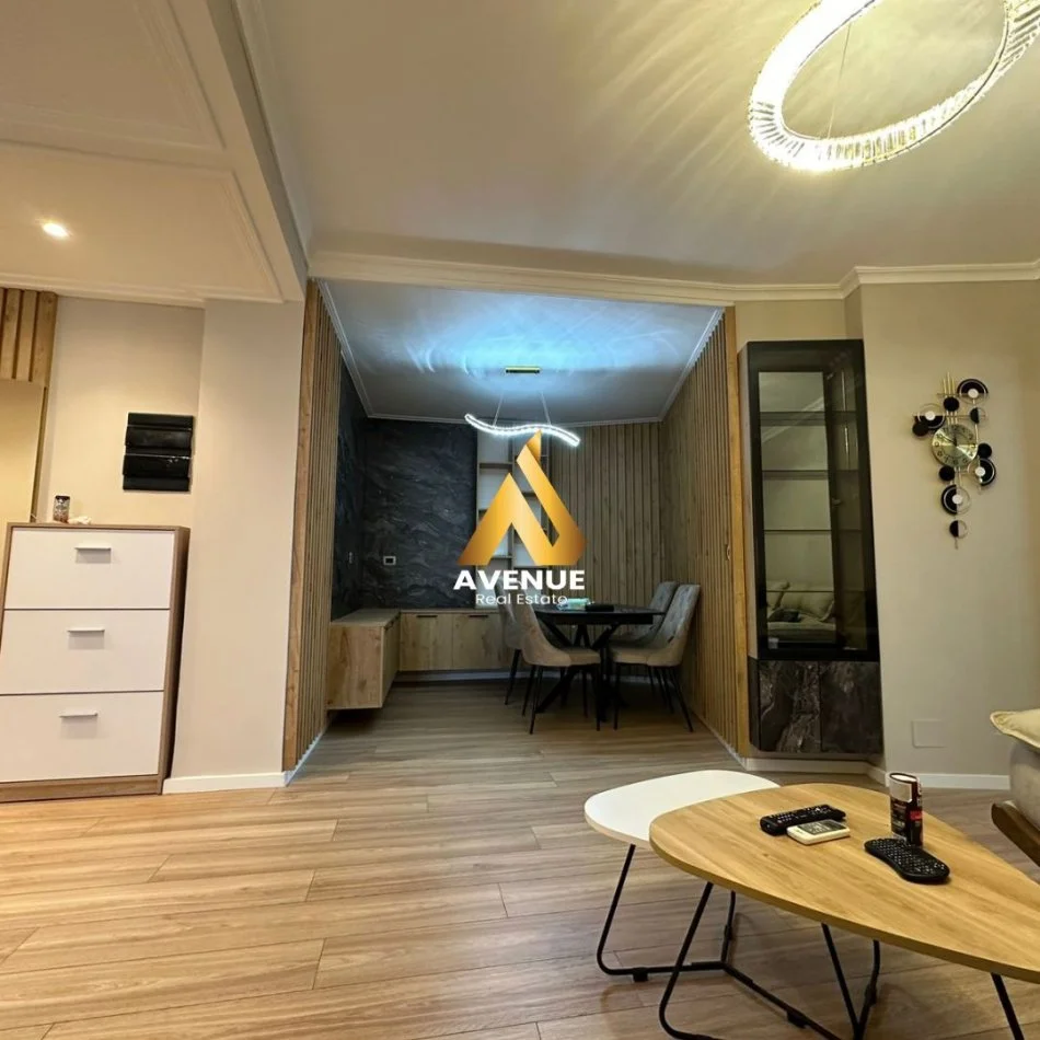 Tirane, shitet apartament 2+1+Ballkon Kati 9, 112 m² 235.000 € (myslym shyri)