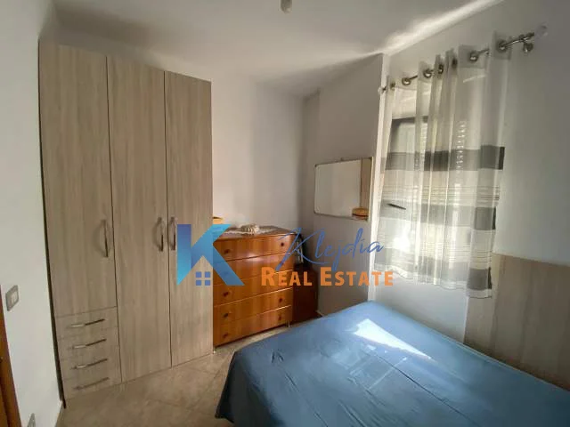 Tirane, jap me qera apartament 2+1+Ballkon Kati 6, 76 m² 600 € (Mine Peza)