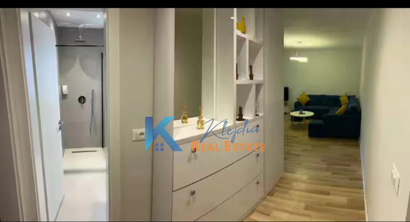 Tirane, jap me qera apartament 1+1+Ballkon Kati 3, 75 m² 600 € (Bulevardi Zogu I)