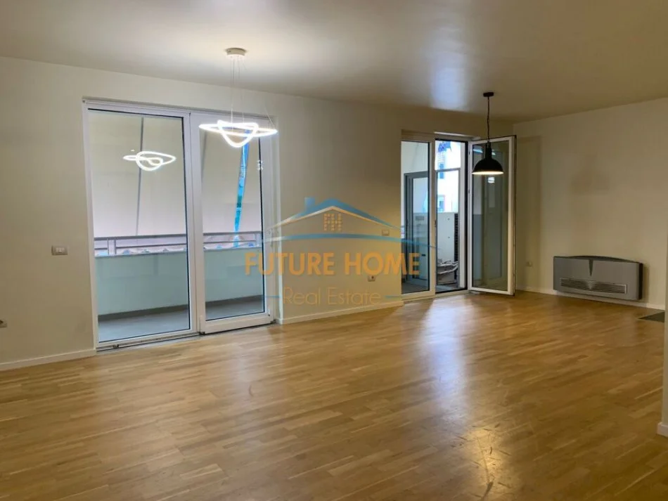 Tirane, jepet me qera ambjent biznesi Kati 6, 195 m² 3.000 € (rruga sami frasheri)