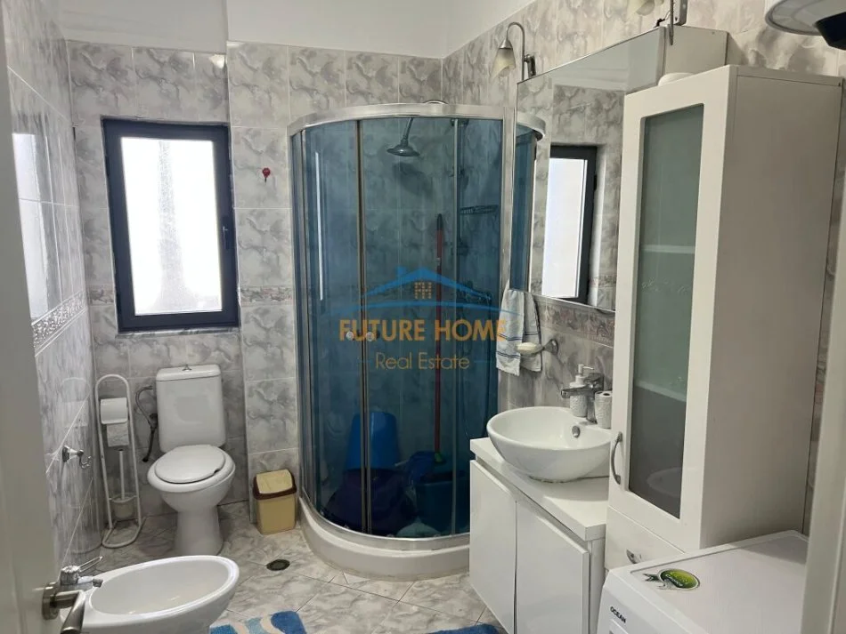 Tirane, jepet me qera apartament 2+1+Aneks+Ballkon Kati 11, 117 m² 650 € (21 dhjetori)