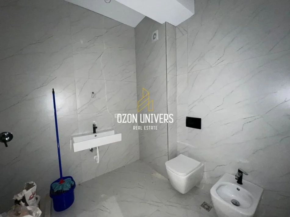 Tirane, jepet me qera apartament 2+1 Kati 0, 104 m² 650 € (Rruga e Dibres)