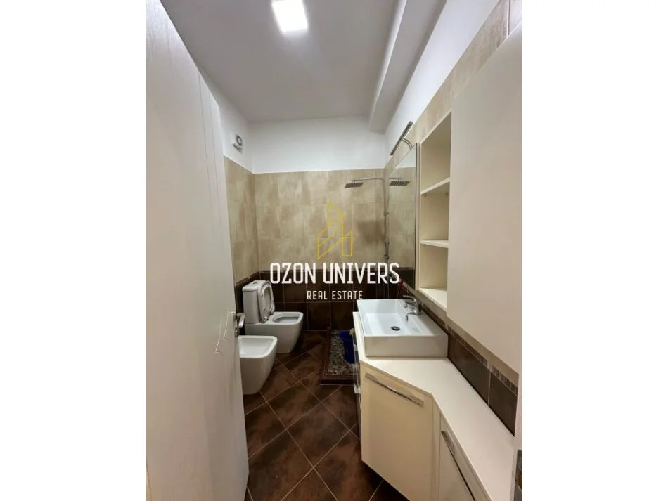 Tirane, shitet apartament 3+1+Ballkon Kati 3, 113 m² 227.000 € (Liqeni i Thatë)