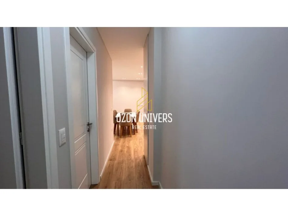 Tirane, jepet me qera apartament 2+1 Kati 3, 95 m² 900 € (Rruga E Kavajes)