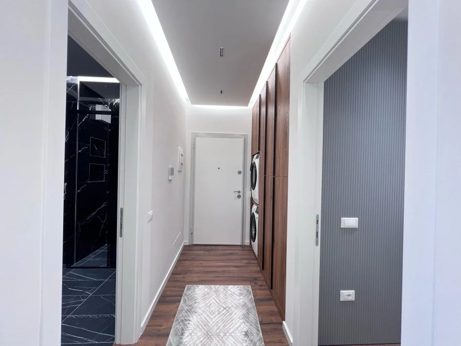 Tirane, jepet me qera 2+1 , (Farmacia 10)