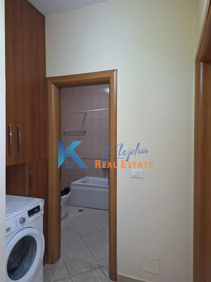 Tirane, jepet me qera apartament 1+1+Ballkon Kati 5, 64 m² 450 € (Don Bosko, afer kompleksit Vizion+)