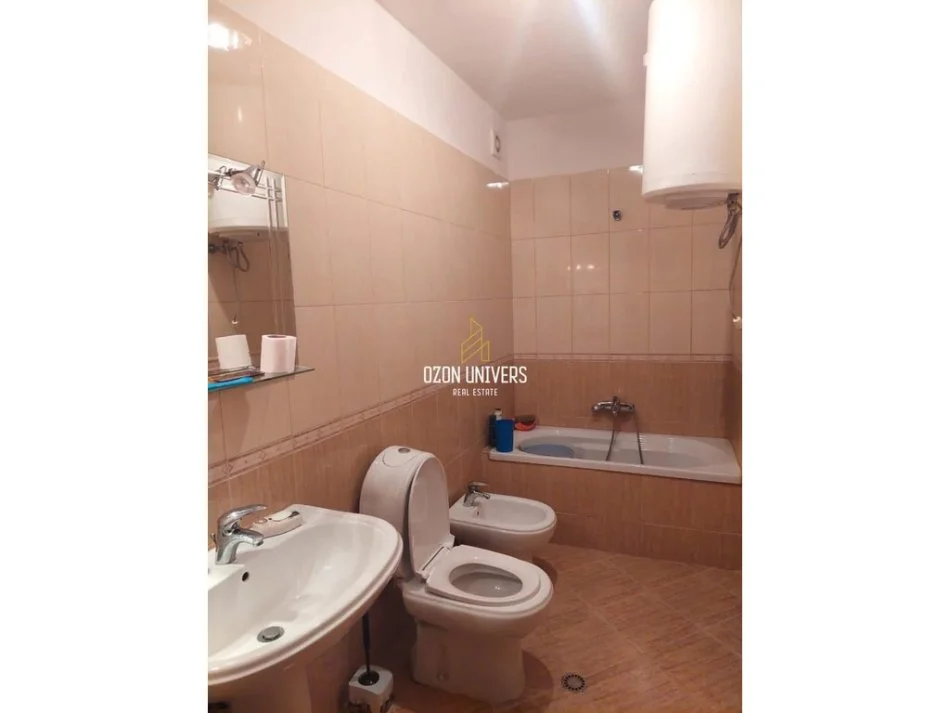 Tirane, shitet apartament 3+1+Ballkon Kati 2, 136 m² 290.000 € (Kopshti Zoologjik)