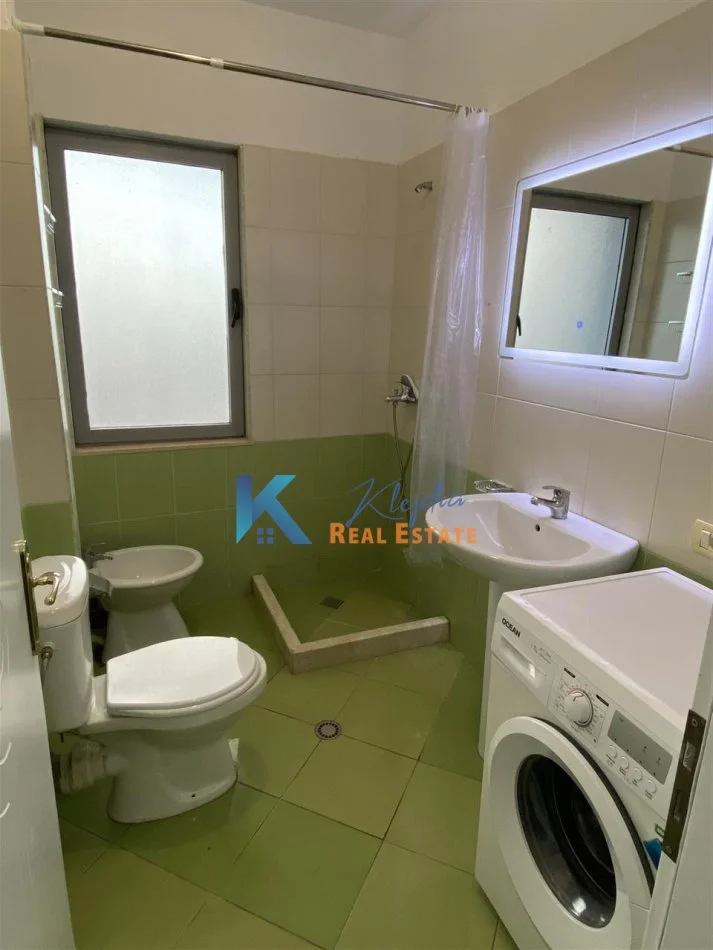 Tirane, jap me qera apartament 1+1+Ballkon Kati 8, 68 m² (Astir, afer Nela 5)