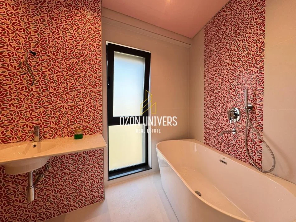 Tirane, jepet me qera apartament 2+1+Ballkon Kati 6, 141 m² 1.500 € (Myslym Shyr)