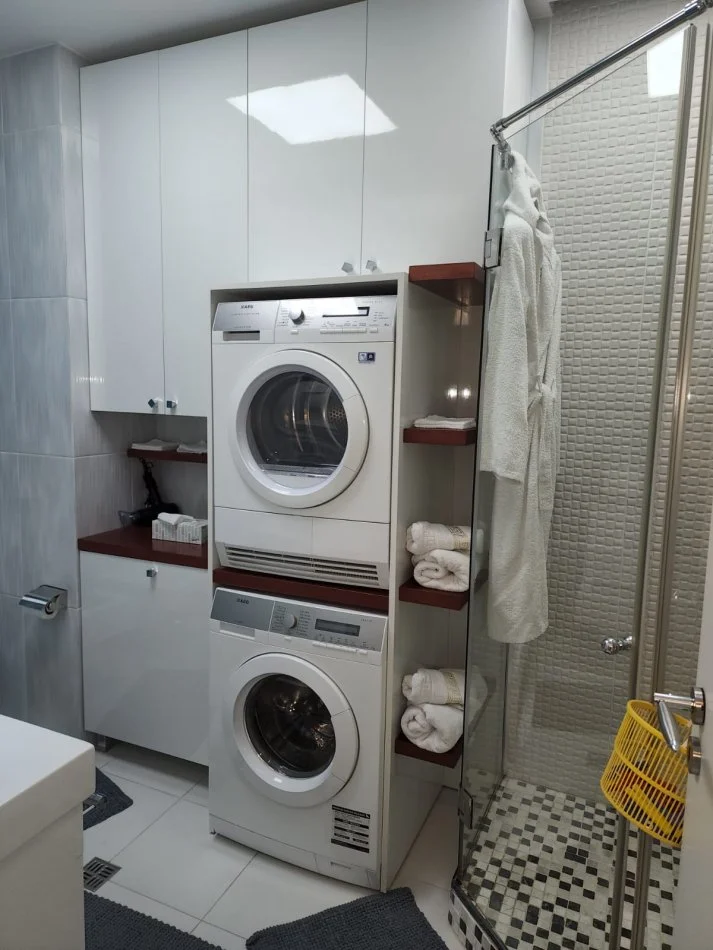 Tirane, jepet me qera apartament 2+1 Kati 19, 115 m² 1.600 € (Ambasador 3)
