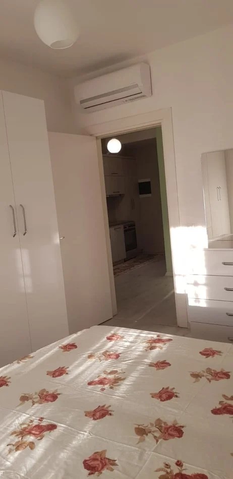 Tirane, jap me qera apartament 1+1+Ballkon Kati 2, 64 m² 500 € (21 Dhjetori)